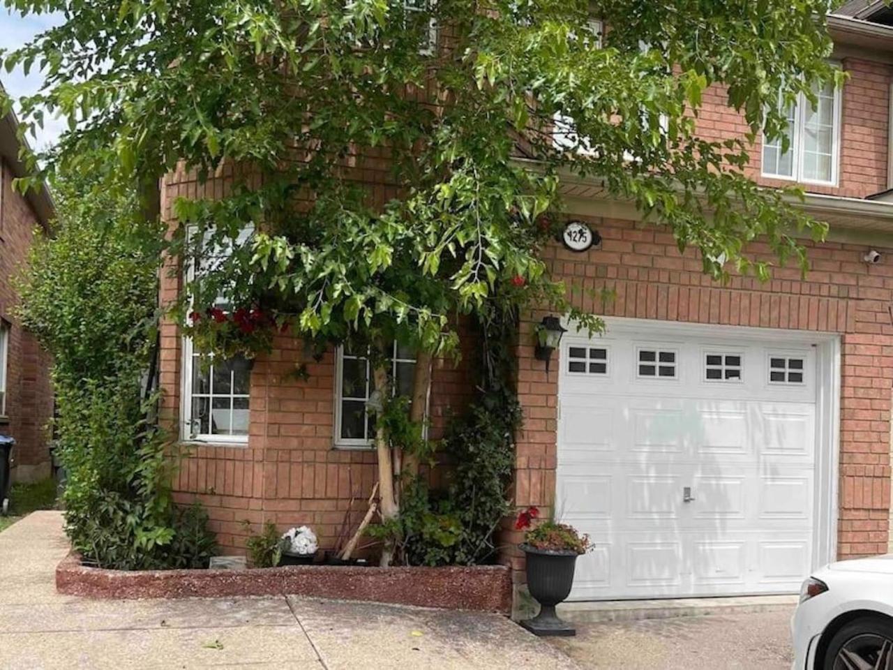 Luxury Home In Toronto Mississauga Bagian luar foto